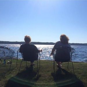 Meet your Posher, Linette